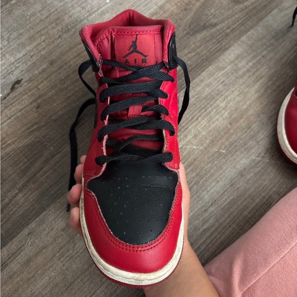 Jordan 1 chicago bulls Size 7 Youth